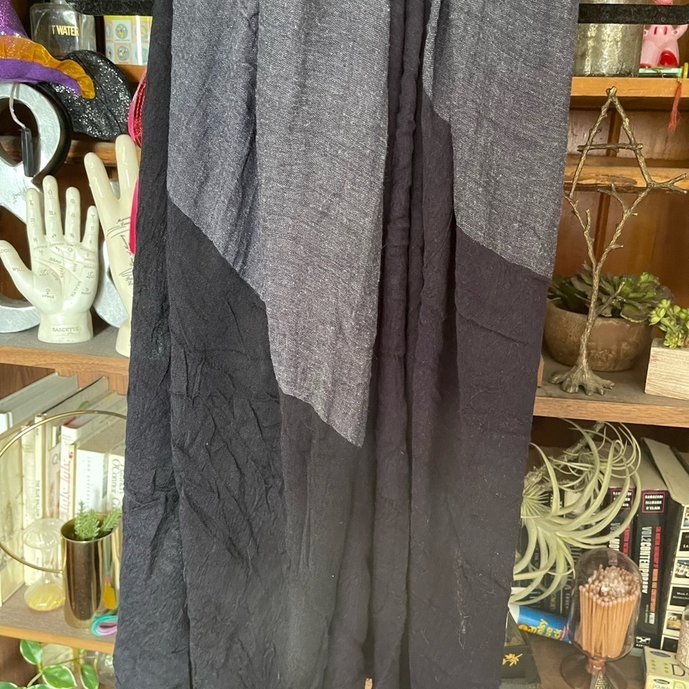BDG navy and gray blanket scarf - Picture 4 of 9